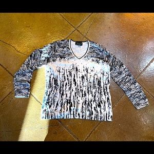 Jillanova sweater XL black & white design.